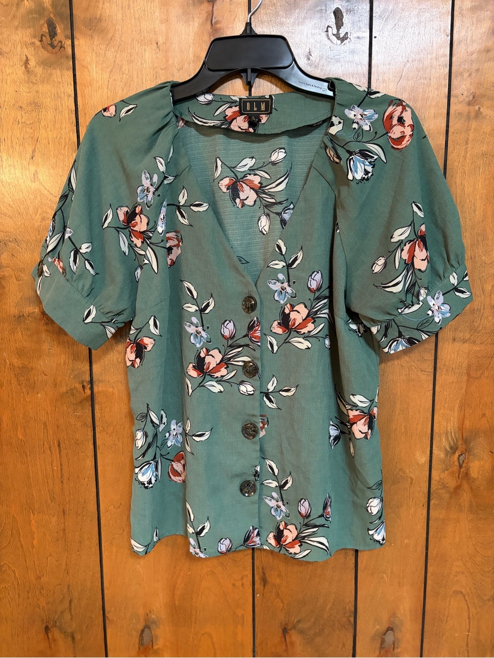 OLM Green Floral Button-Front Puff Sleeve Blouse